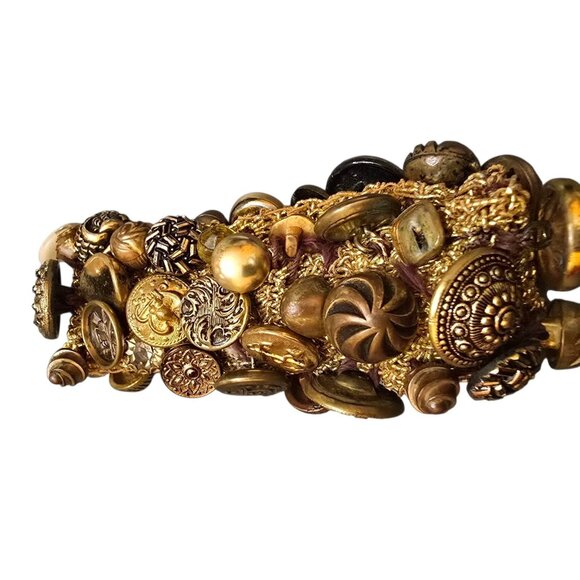 Vintage 80s Stretchy Fabric Hand Sewn Assorted Vintage Button Bracelet (A8715) - Picture 3 of 6